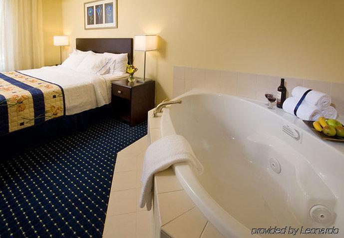 Springhill Suites Терре-Хот Екстер'єр фото